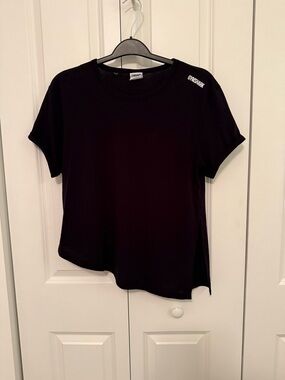 Gymshark Black Short Sleeve Crew Tee with Shoulder Logo Asymmetrical Hem